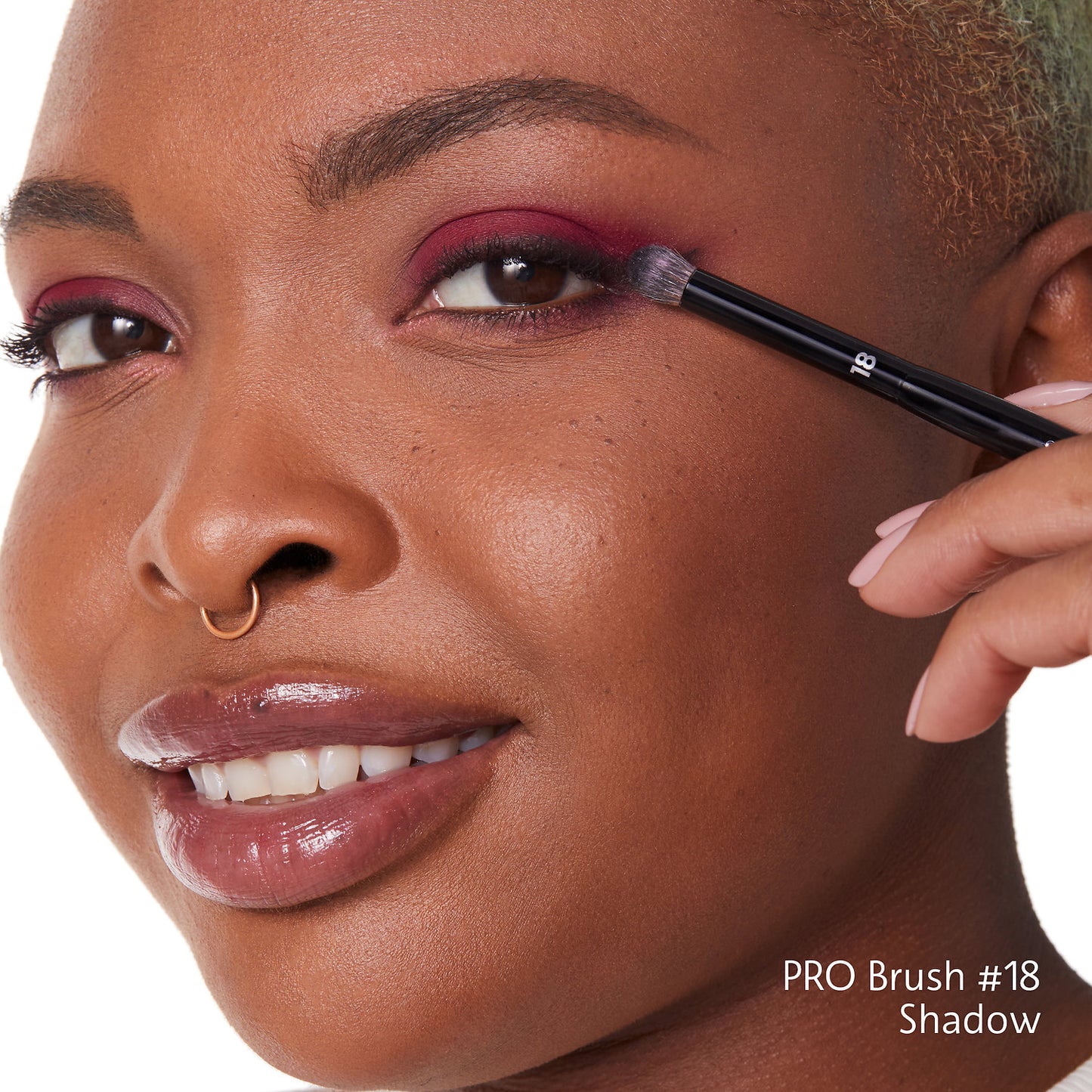 SEPHORA COLLECTION PRO Shadow Brush #18