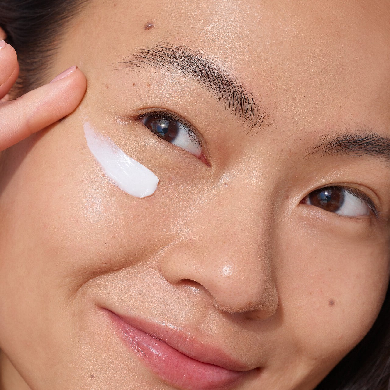 Lancôme Rénergie Lift Multi-Action Tünd Halqalar Üçün Ultra Göz Kremi