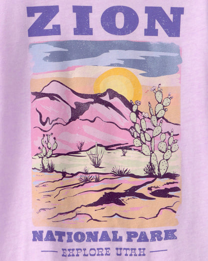 OshKosh B'gosh Qız Uşaq Zion National Park Qrafik Köynək - Bənövşəyi