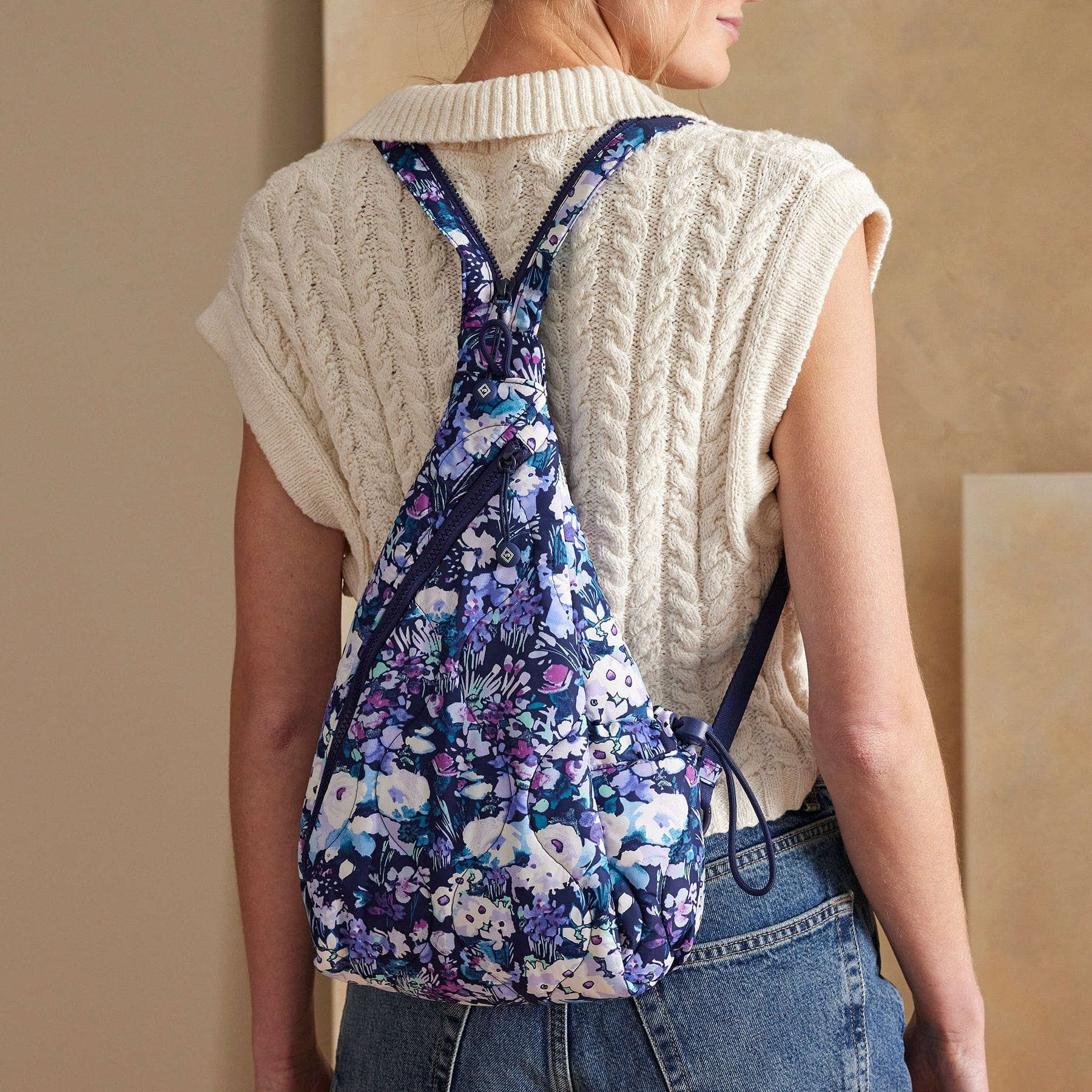 Vera Bradley Featherweight Sling Bel Çantası YoxYox