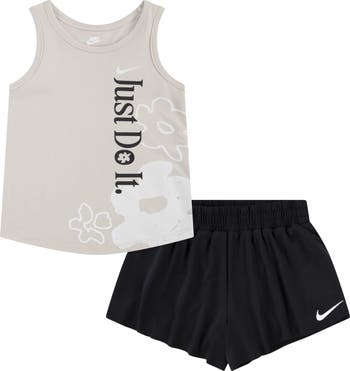 Nike Uşaq Dri-FIT Vəhşi Çiçək Atlet Üstü və Şortu Dəsti YoxYox
