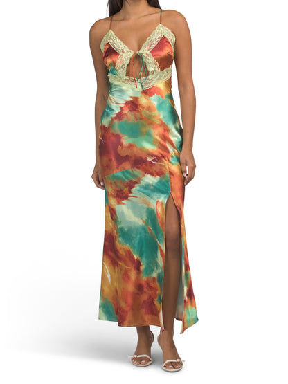 SELFIE LESLIE Saga Bust Keyhole Satin Maxi Geyim