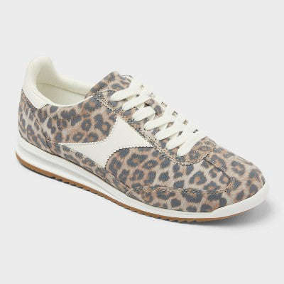 Qadın Skyler Sneaker Ayakkabıları Yaddaş Köpüklü Tabanlı Universal Thread™ Açıq Qəhvəyi 9 YoxYox