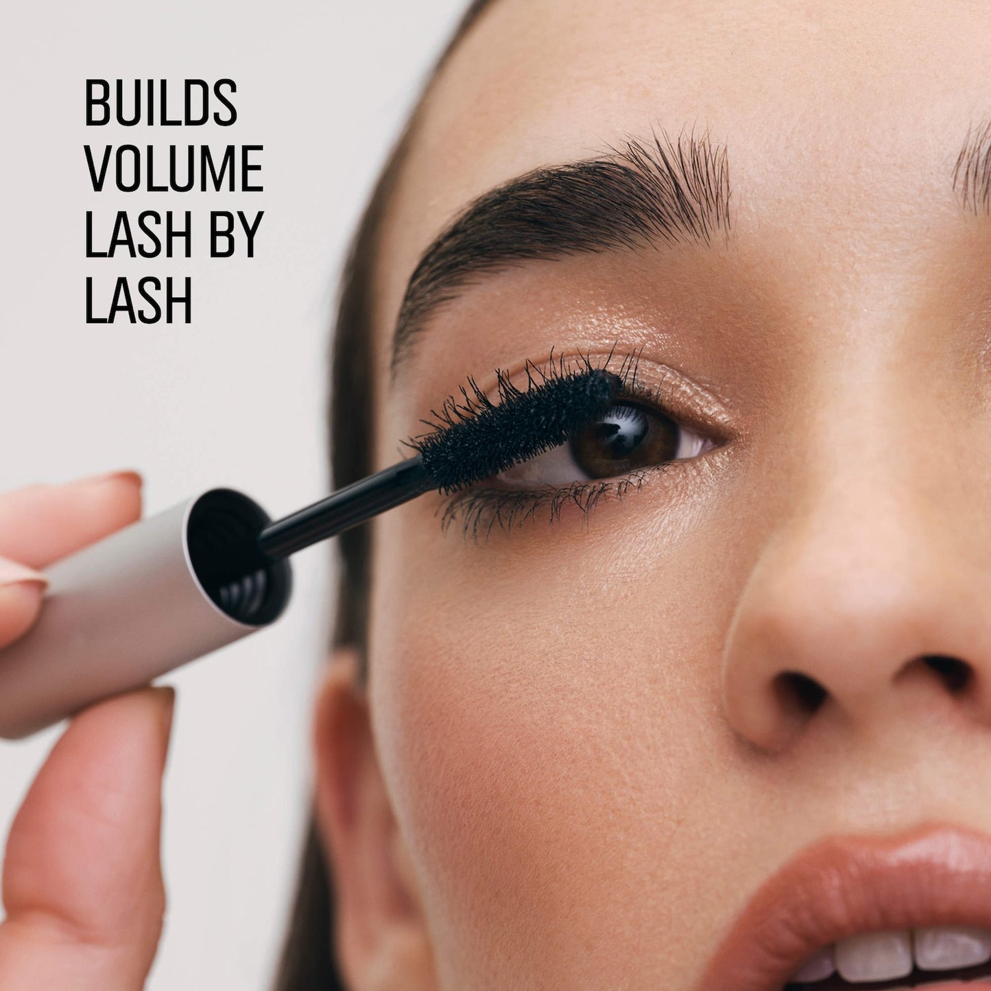Bobbi Brown Smokey Eye Uzunmüddətli Həcimləndirici Maskara