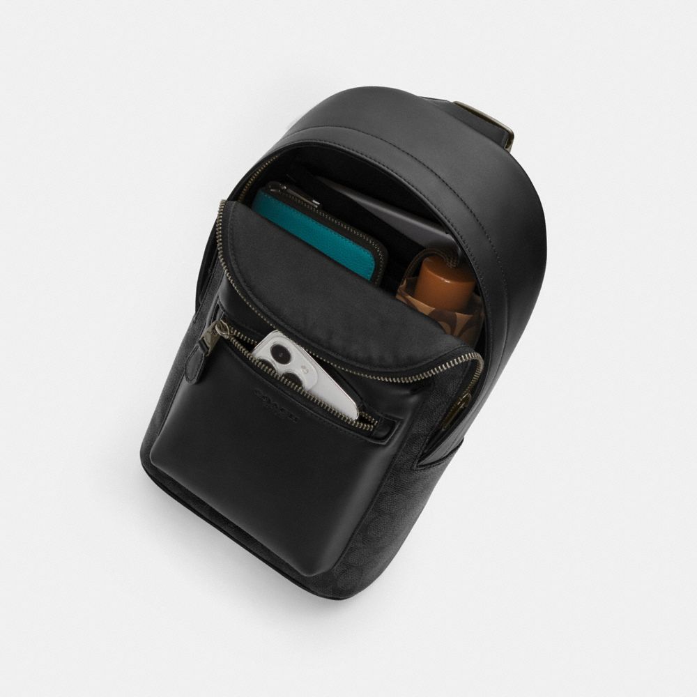 Coach West Pack