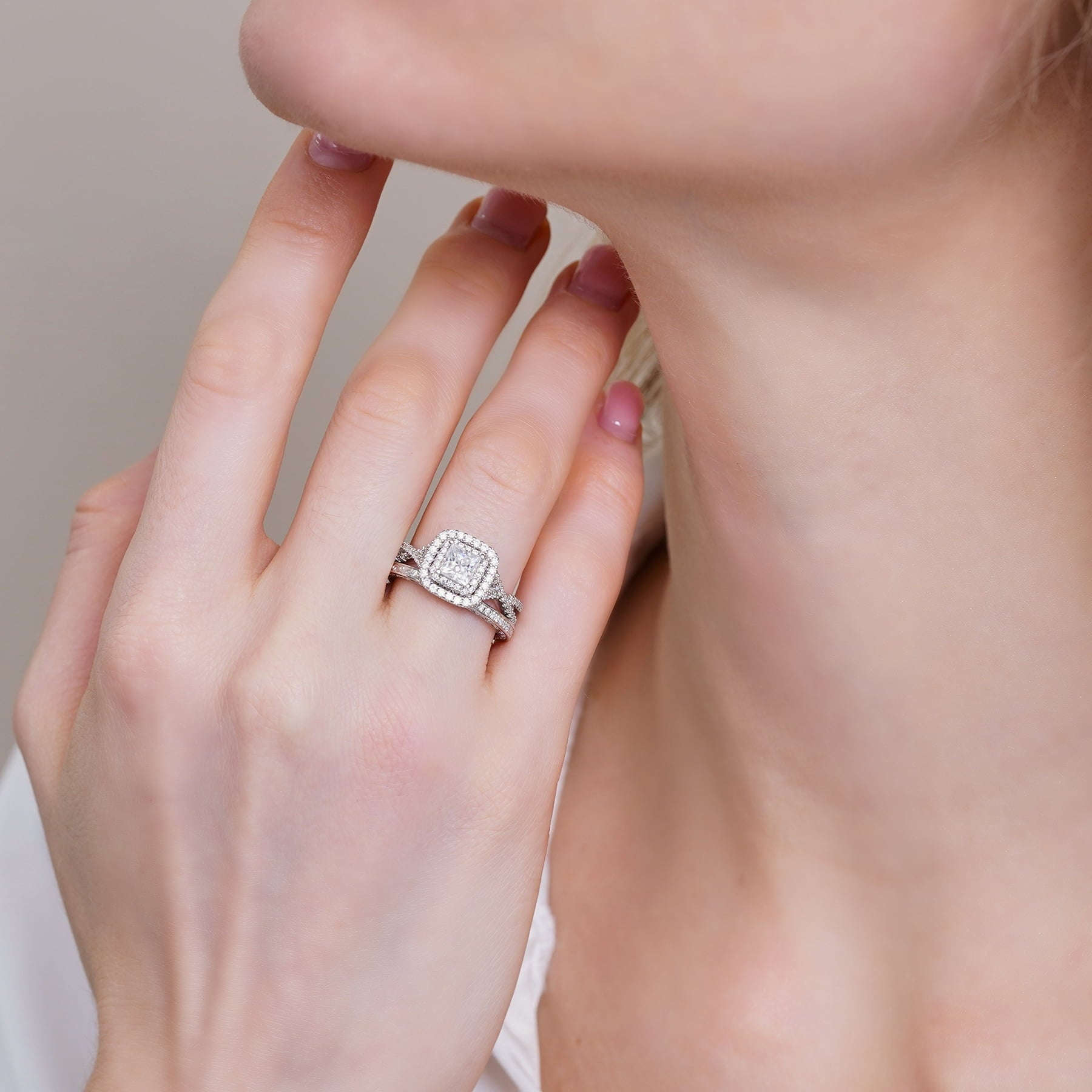 JeenMata 1.25 karat - Kvadrat Moissanit - Cüt Halo - Bükülü Band - Vintage Terinə Uyğun - Pave - Zərif Üzük Dəsti 18K Ağ Qızıl Örtülü Qadınlar Üçün YoxYox