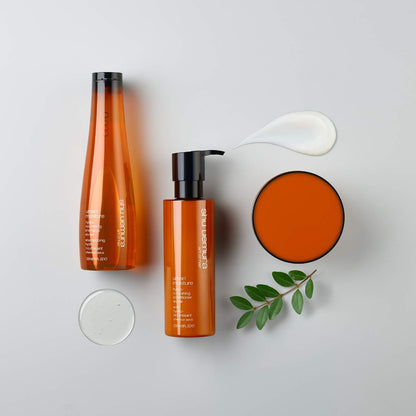 shu uemura Urban Moisture Quru Saçlar üçün Qidalandırıcı Saç Balzamı
