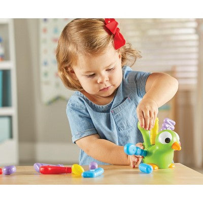 Learning Resources Fine Motor Peacock Pals - Toddler Montessori Oyuncakları, 18 Ay və Yuxarı
