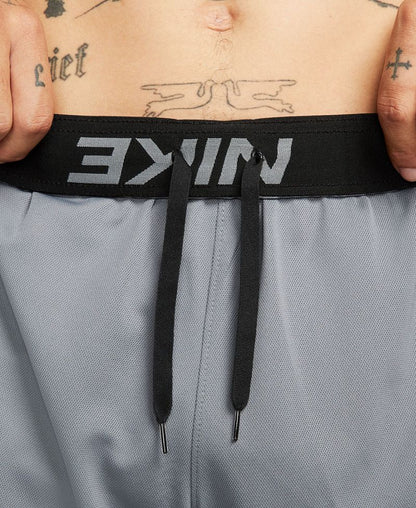 Nike Kişi Totality Dri-FIT Astarısız Çok Amaçlı 9" Şortu
