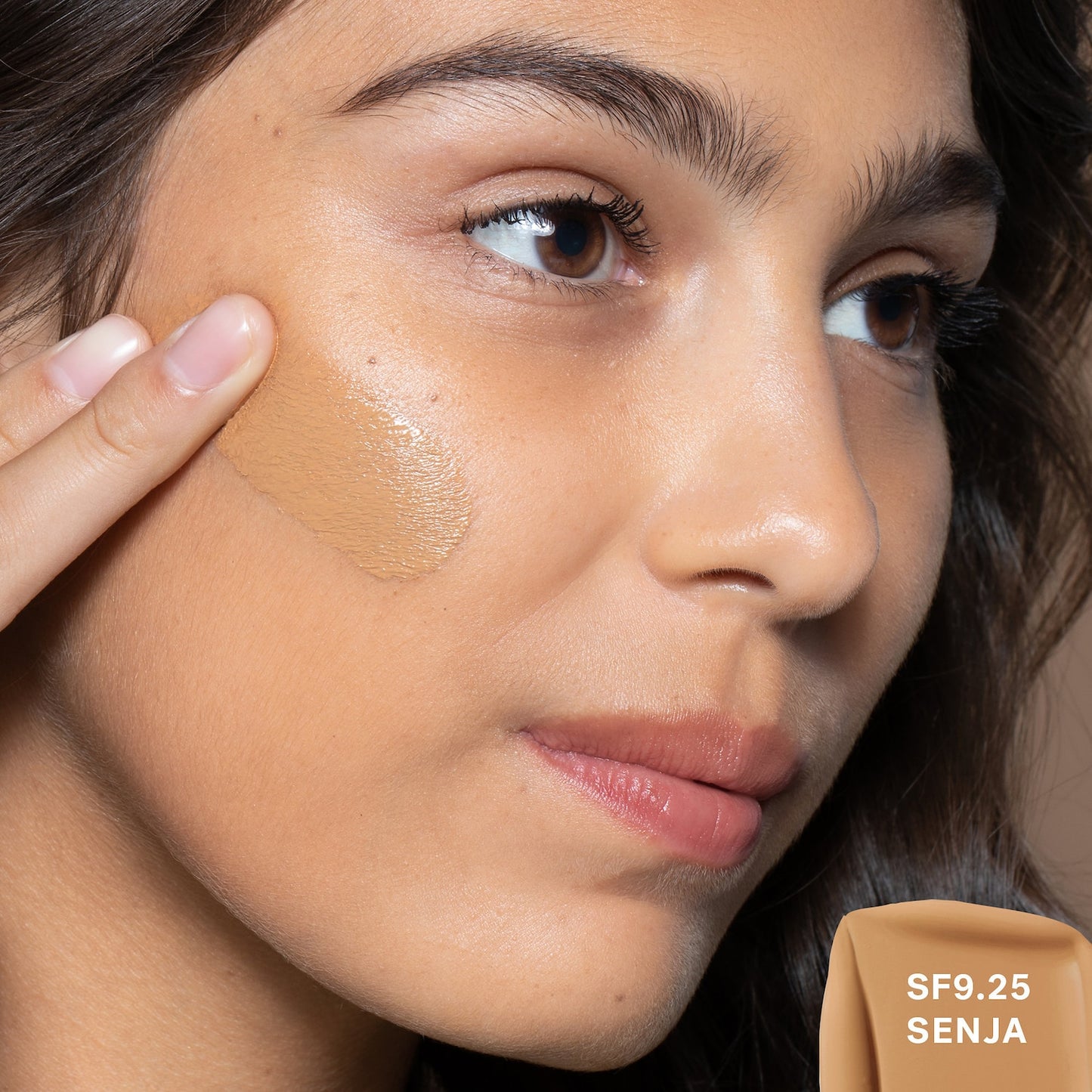 ILIA True Skin Niacinamid İçerikli Orta Kaplama Serum Fondöten