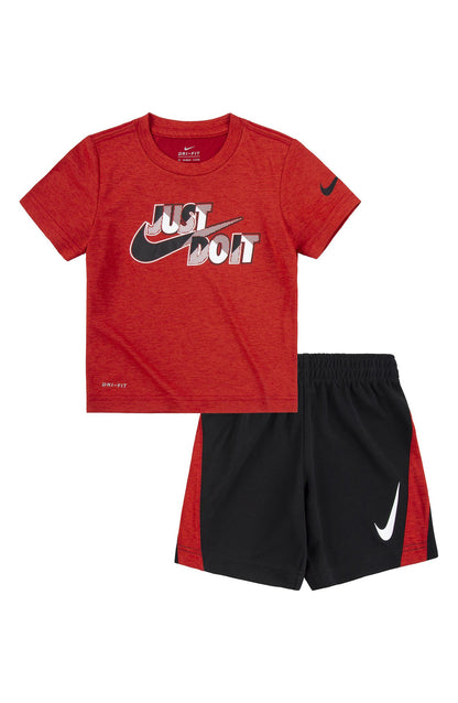 Nike Uşaq Qrafik T-Shirt və Şort Dəsti
