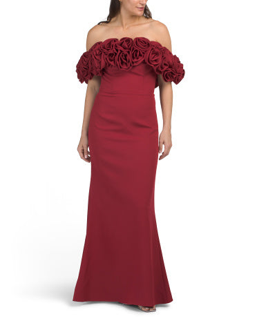 MAC DUGGAL Çiçəkli 3D Təsirli Açıq Çiyin Geyimi