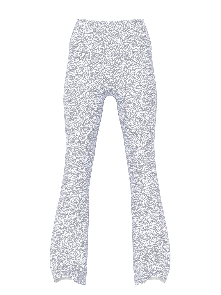 PINK Relay™ Flare Leggings