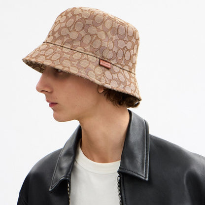 Coach Signature Jacquard Kova Şapkası