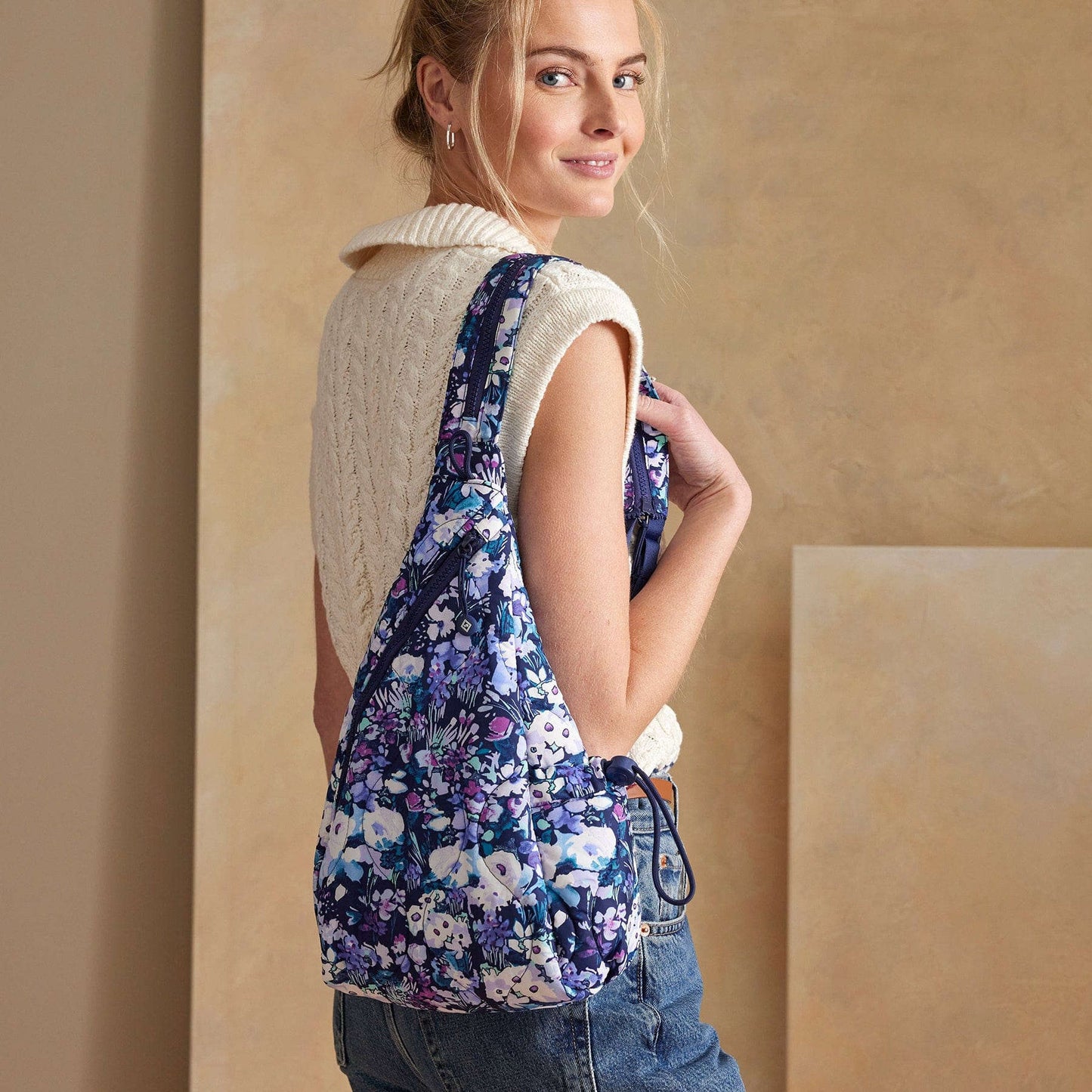 Vera Bradley Featherweight Sling Bel Çantası YoxYox