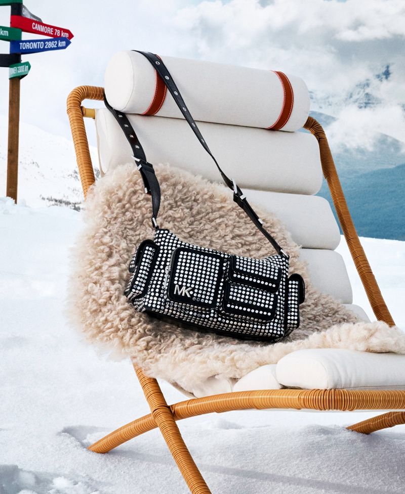 MICHAEL Michael Kors Dakota Kiçik Çevrilən Cibli Çanta