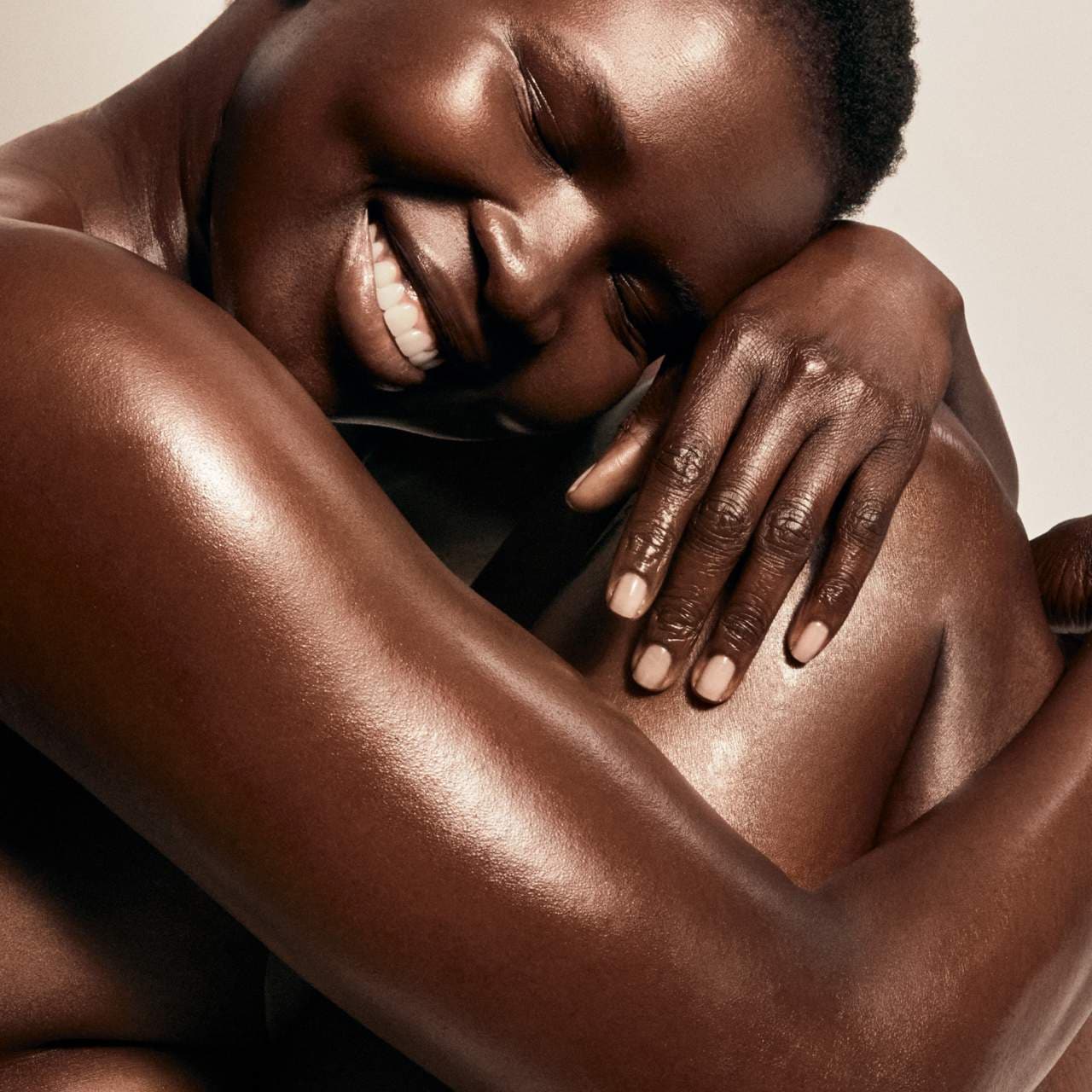 JOSIE MARAN Vanilla Bean - Əridilmiş Argan Yağı Bədən Kremi Yenidən Doldurula Bilən Şüşə