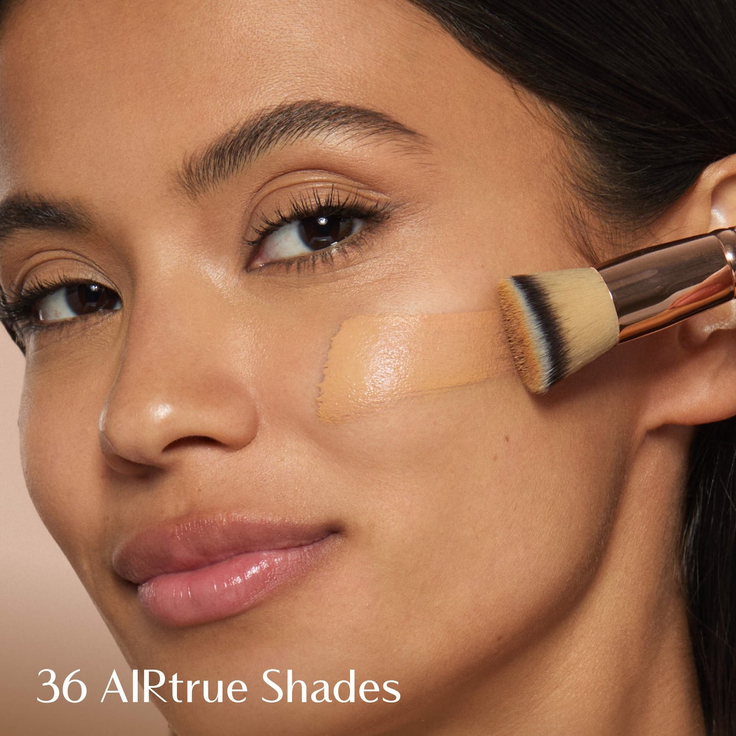 Charlotte Tilbury Airbrush Flawless Bulanıq və Mat Tam Örtünmə Tonal Kremi