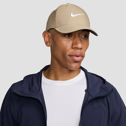 Kişi Nike Dri-Fit Club Strukturlaşdırılmış Swoosh Papağı