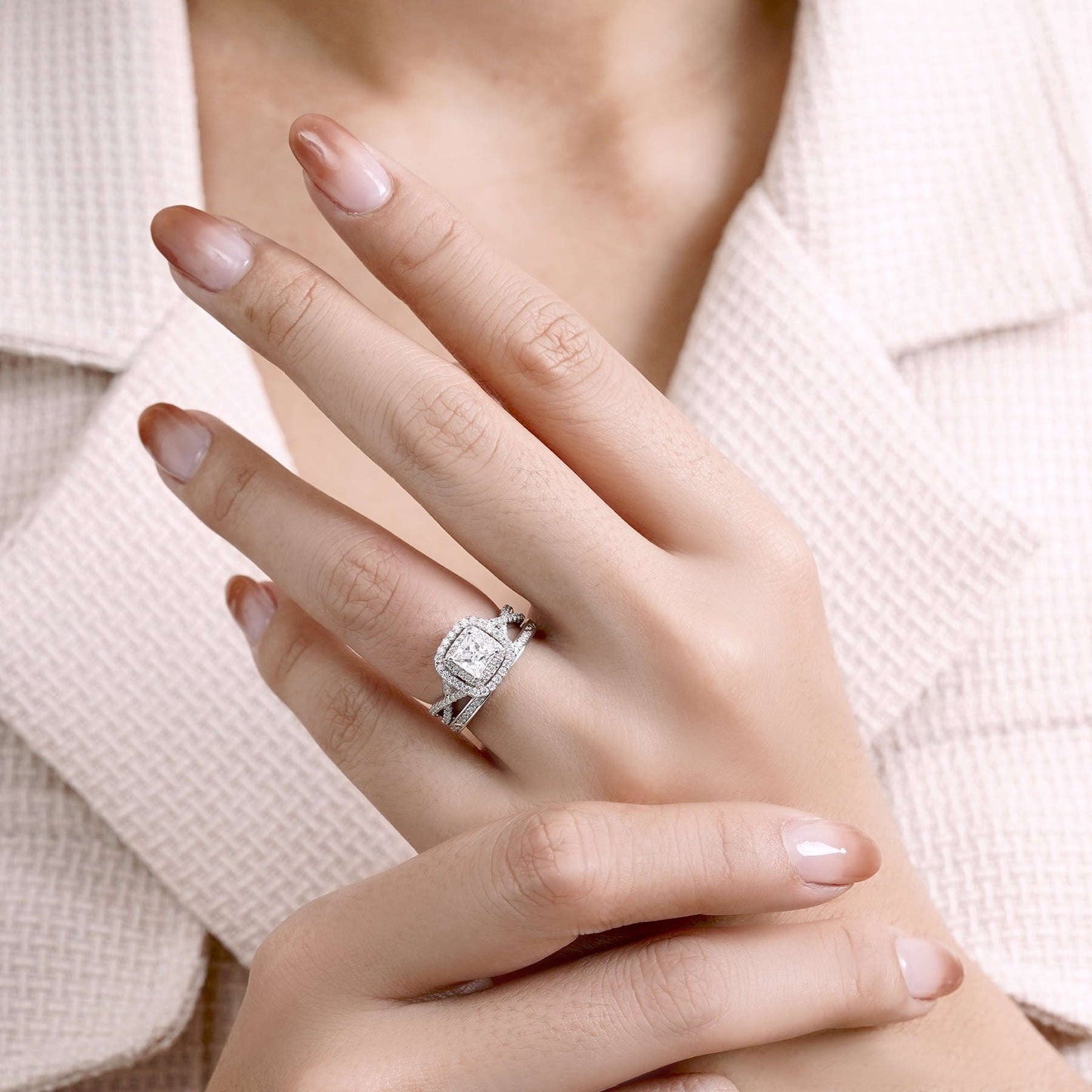 JeenMata 1.25 karat - Kvadrat Moissanit - Cüt Halo - Bükülü Band - Vintage Terinə Uyğun - Pave - Zərif Üzük Dəsti 18K Ağ Qızıl Örtülü Qadınlar Üçün YoxYox