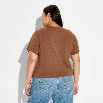 Grayson Threads Qadın 90-ların Uşağı Qısa Kollu Qrafik Köynəyi - Qəhvəyi 3X