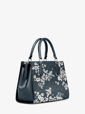 Michael Kors Marilyn Medium Çap Edilmiş İmza Loqosu Çanta