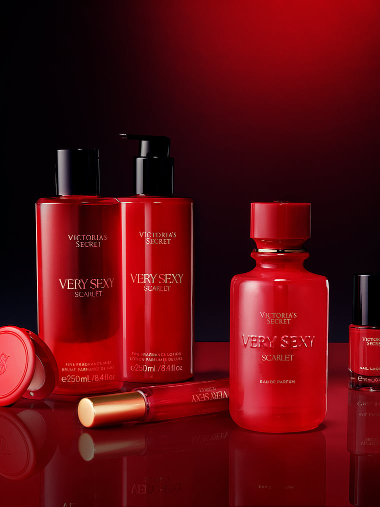Victoria's Secret Very Sexy Scarlet Fine Fragrance Loşionu