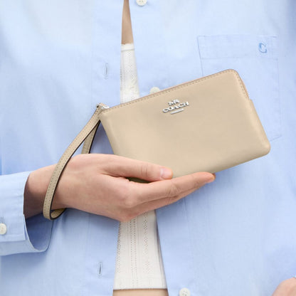 Coach Corner Zip Wristlet Əl Çantası