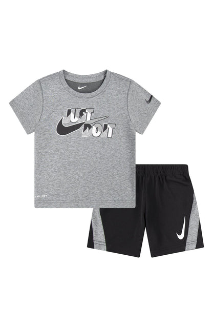 Nike Uşaq Qrafik T-Shirt və Şort Dəsti