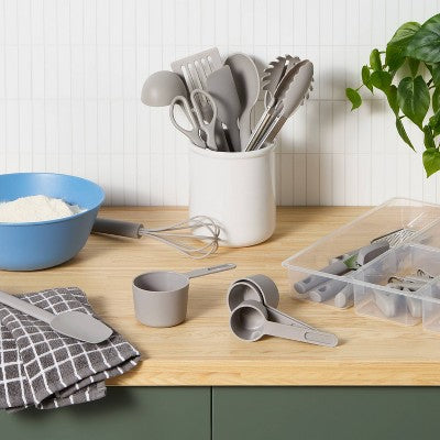 Room Essentials 30 Parçalı Mətbəx Əşyaları Dəsti Boz